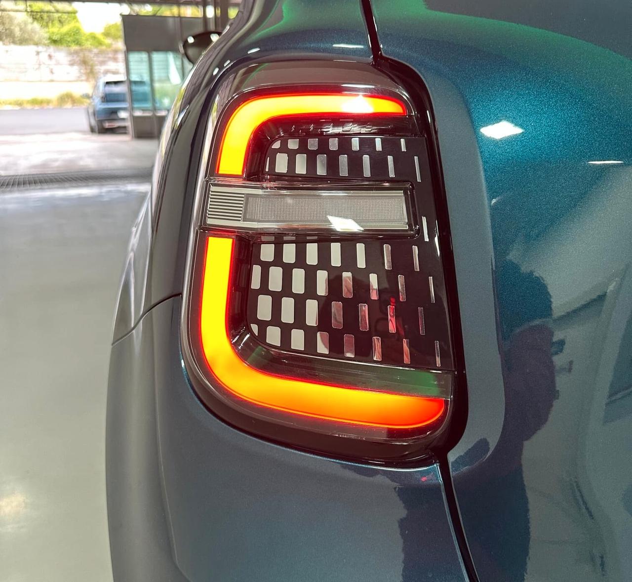 Fiat 600 Hybrid 110 CV DCT MHEV La Prima