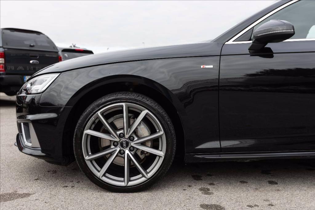 AUDI A4 Avant 40 2.0 tdi S Line edition quattro 190cv s-tronic del 2019