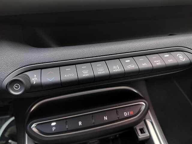 Jeep Avenger 1.2 Turbo 110 CV MHEV Summit