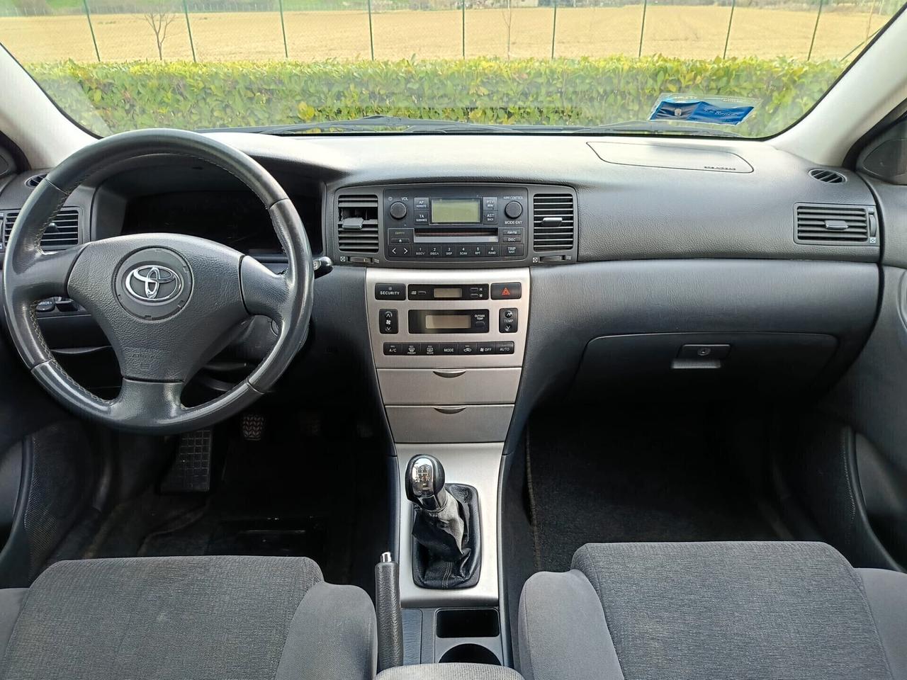 Toyota Corolla 1.6 16V 5 porte