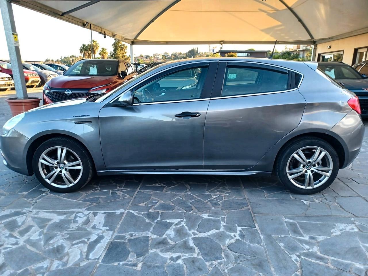 Alfa Romeo Giulietta 1.6 JTDm-2 105 CV Distinctive