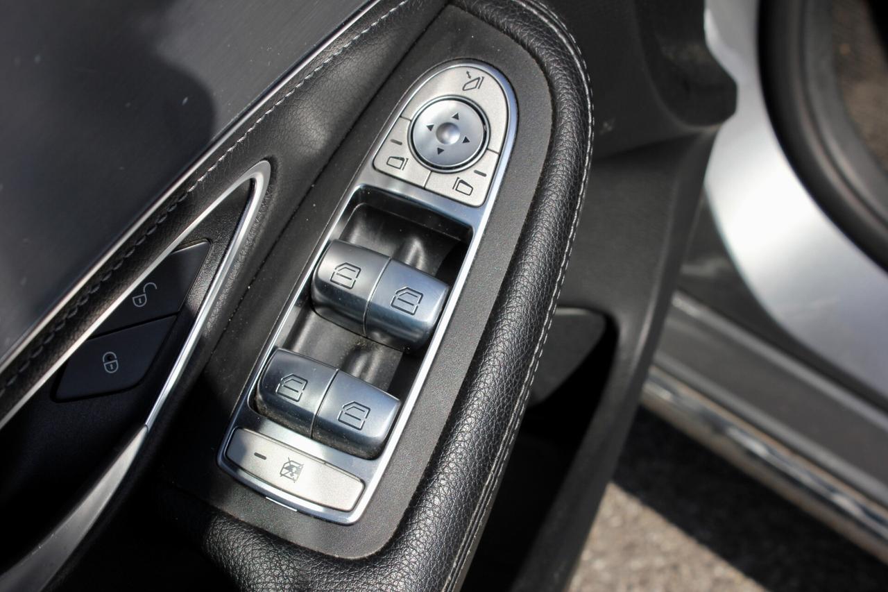 Mercedes-Benz C 220 d Sport FULL LED Pelle Navi Sensori