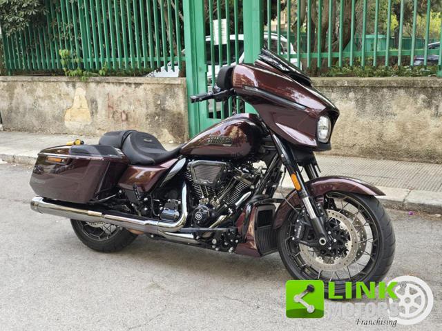 HARLEY-DAVIDSON CVO Street Glide 25th