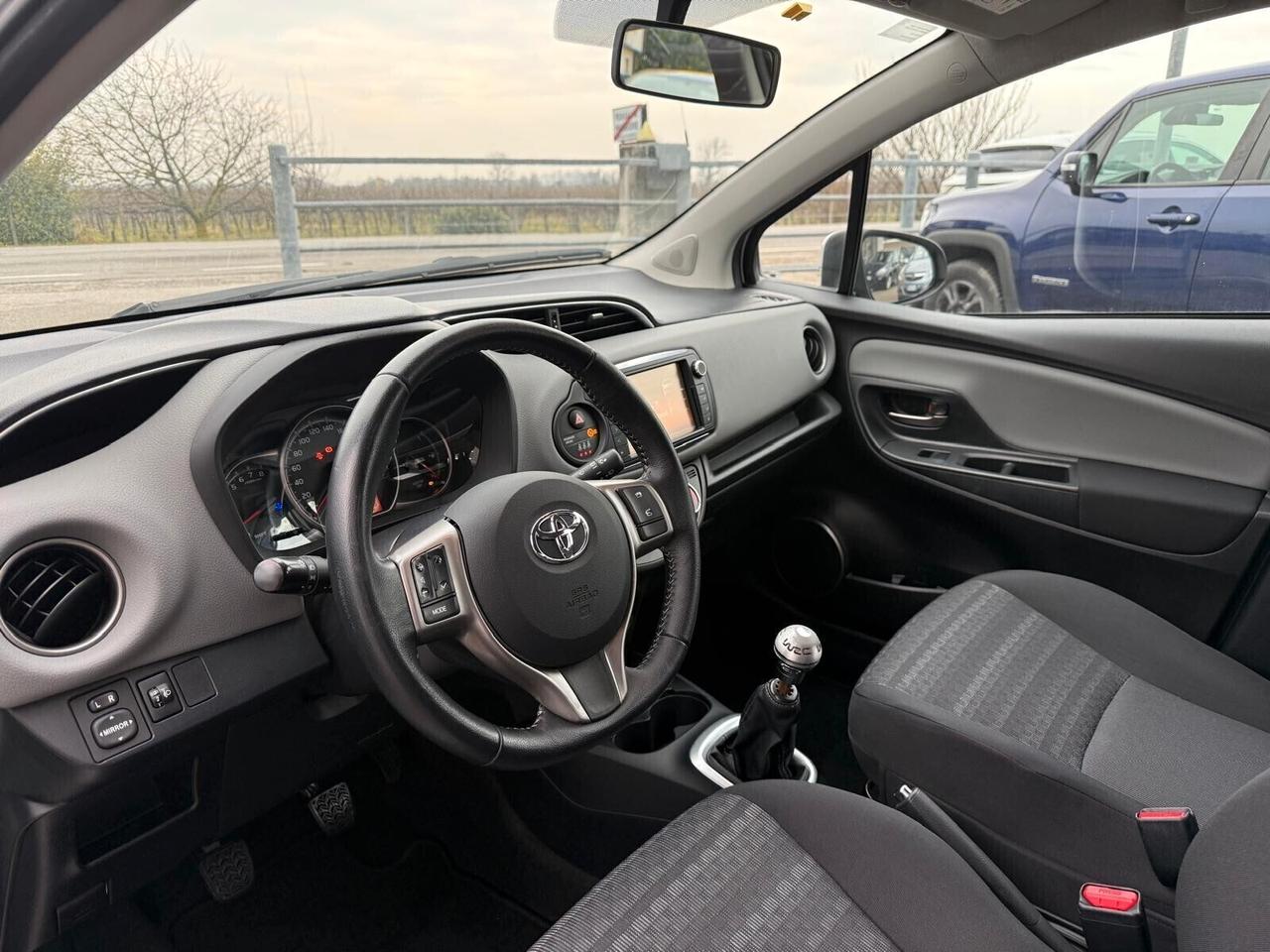 Toyota Yaris 1.0 benzina Neopatentati