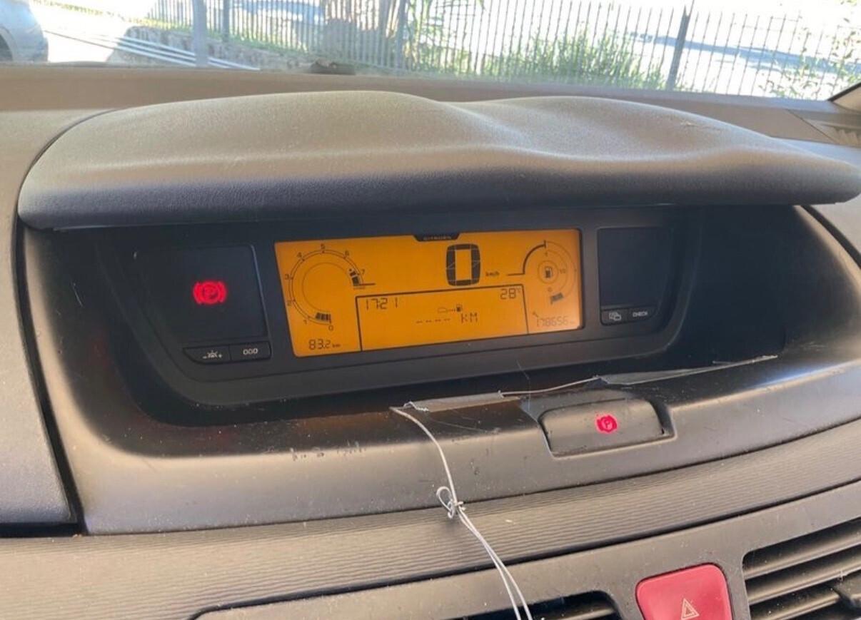 Citroen C4 Picasso 1.8 Elegance