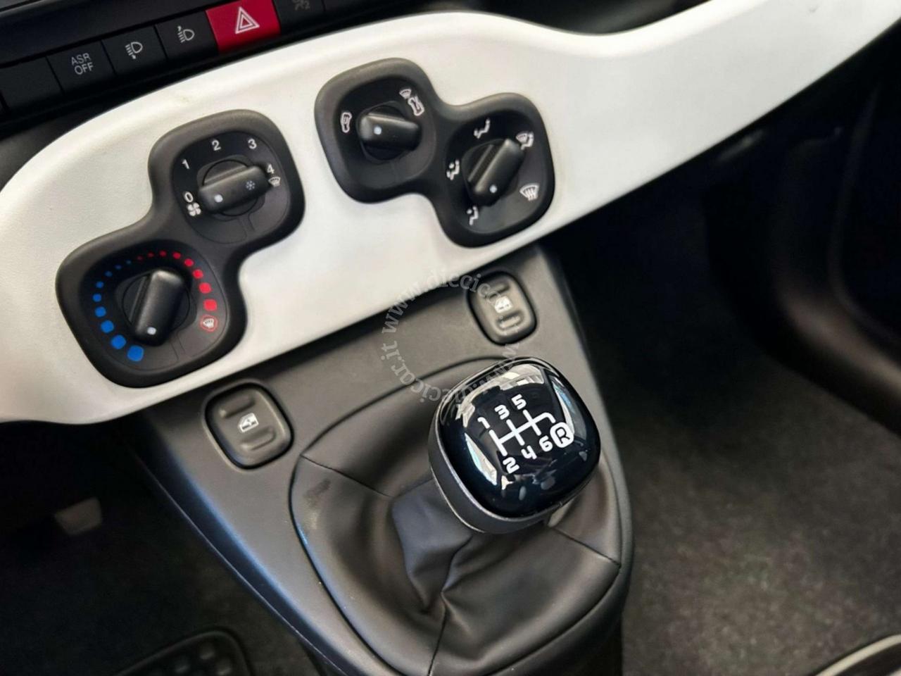 Fiat Panda Pandina Cross 1.0 firefly hybrid s&s 70cv KM0 VARI MODELLI E COLORI IVA ESPOSTA