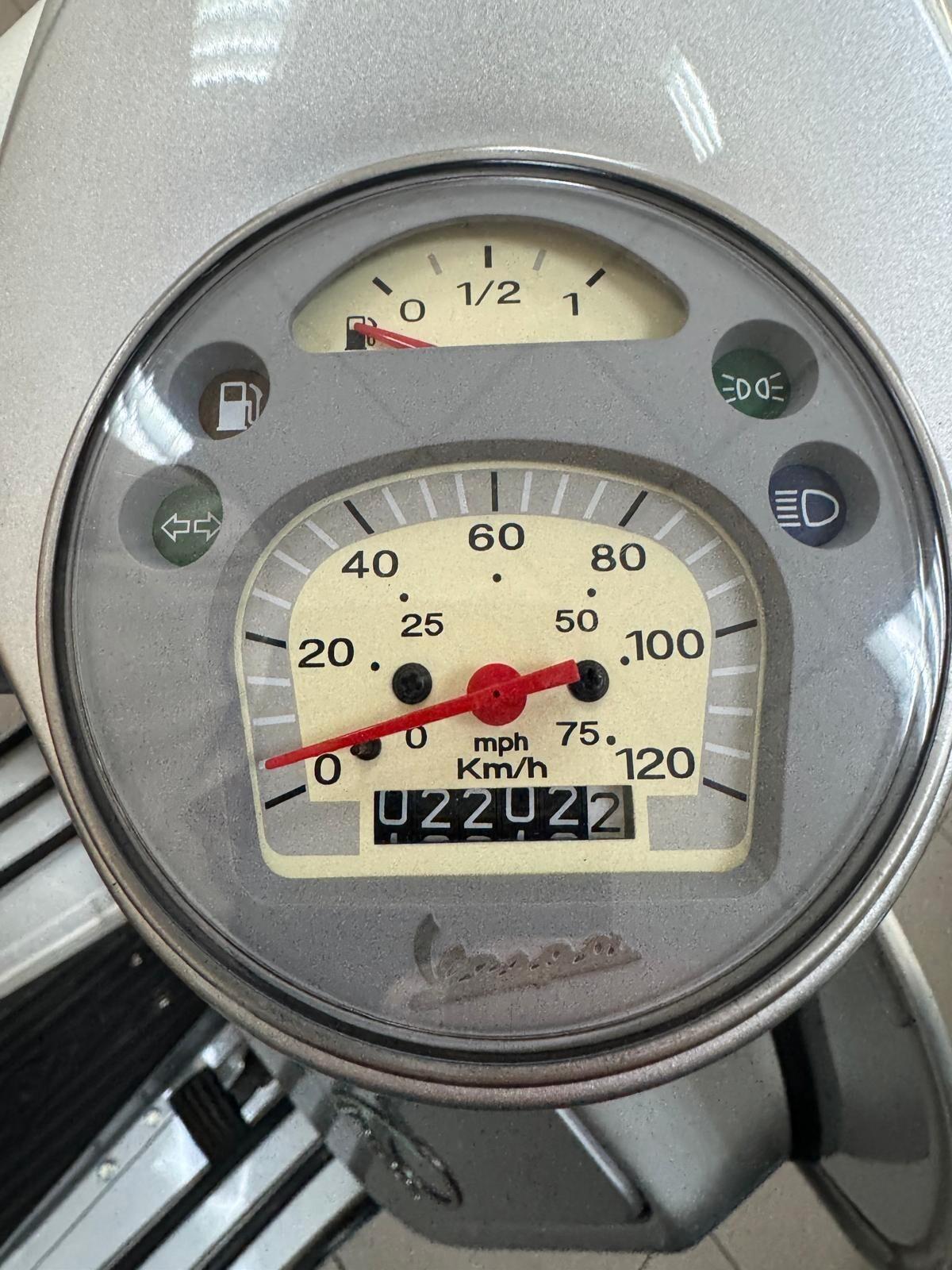 Piaggio Vespa 150 PX 70° ANNIVERSARIO SOLI 2.000 KM REALI PARI AL NUOVO!!!