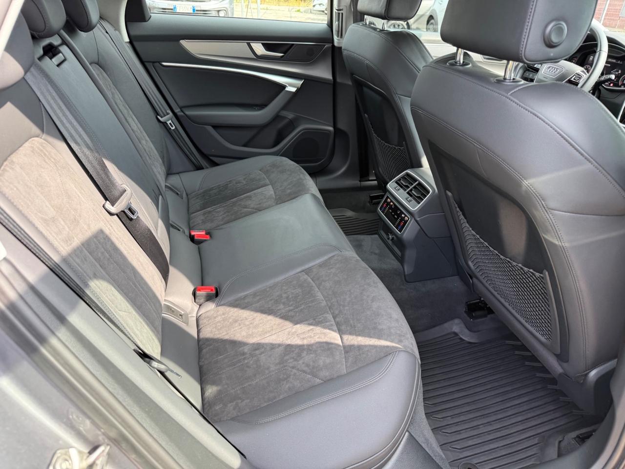 Audi A6 Avant 40 2.0 TDI quattro ultra S tronic Business Design