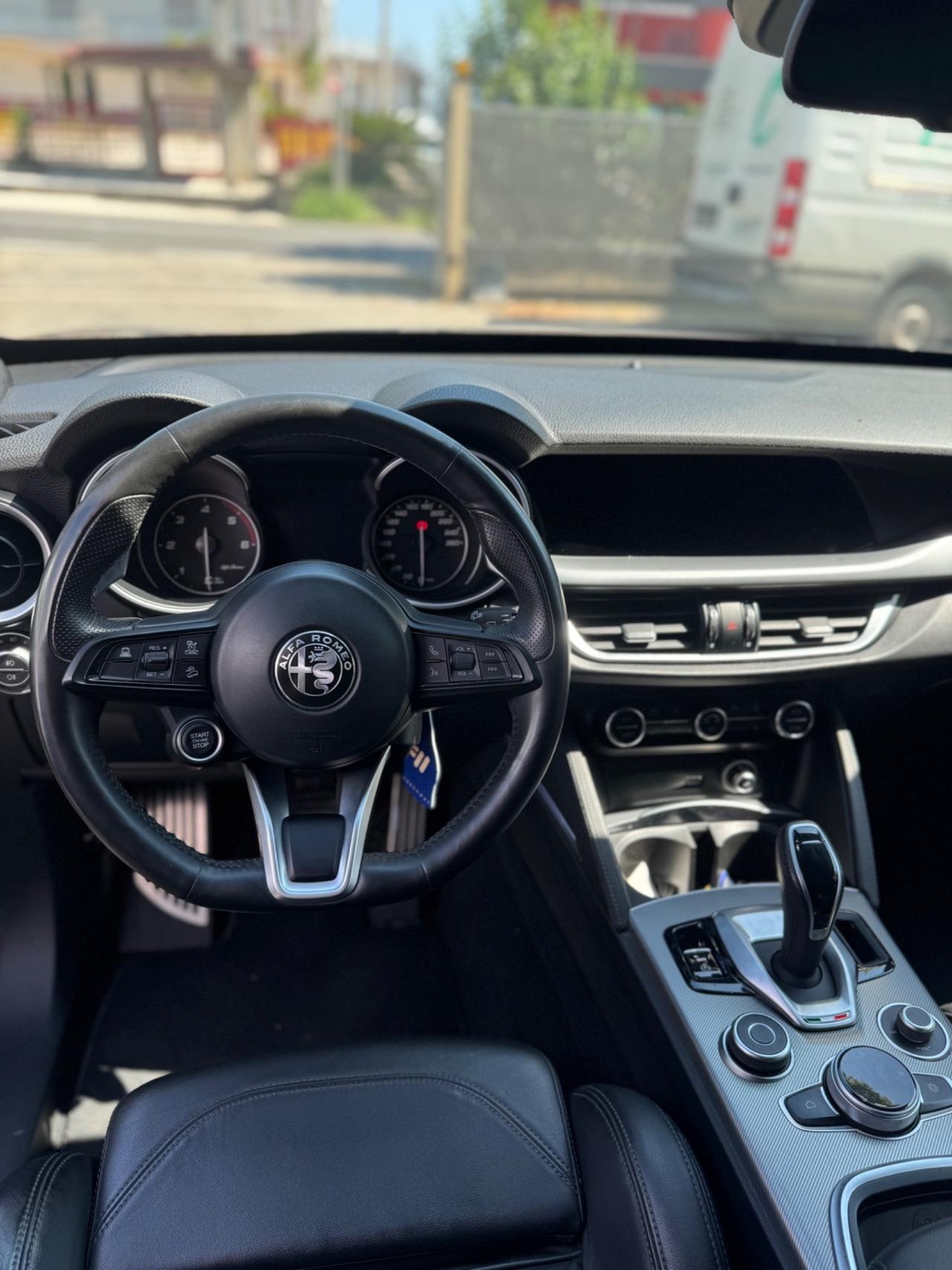 Alfa Romeo Stelvio 2.2 Turbodiesel 210 CV AT8 Q4 Veloce