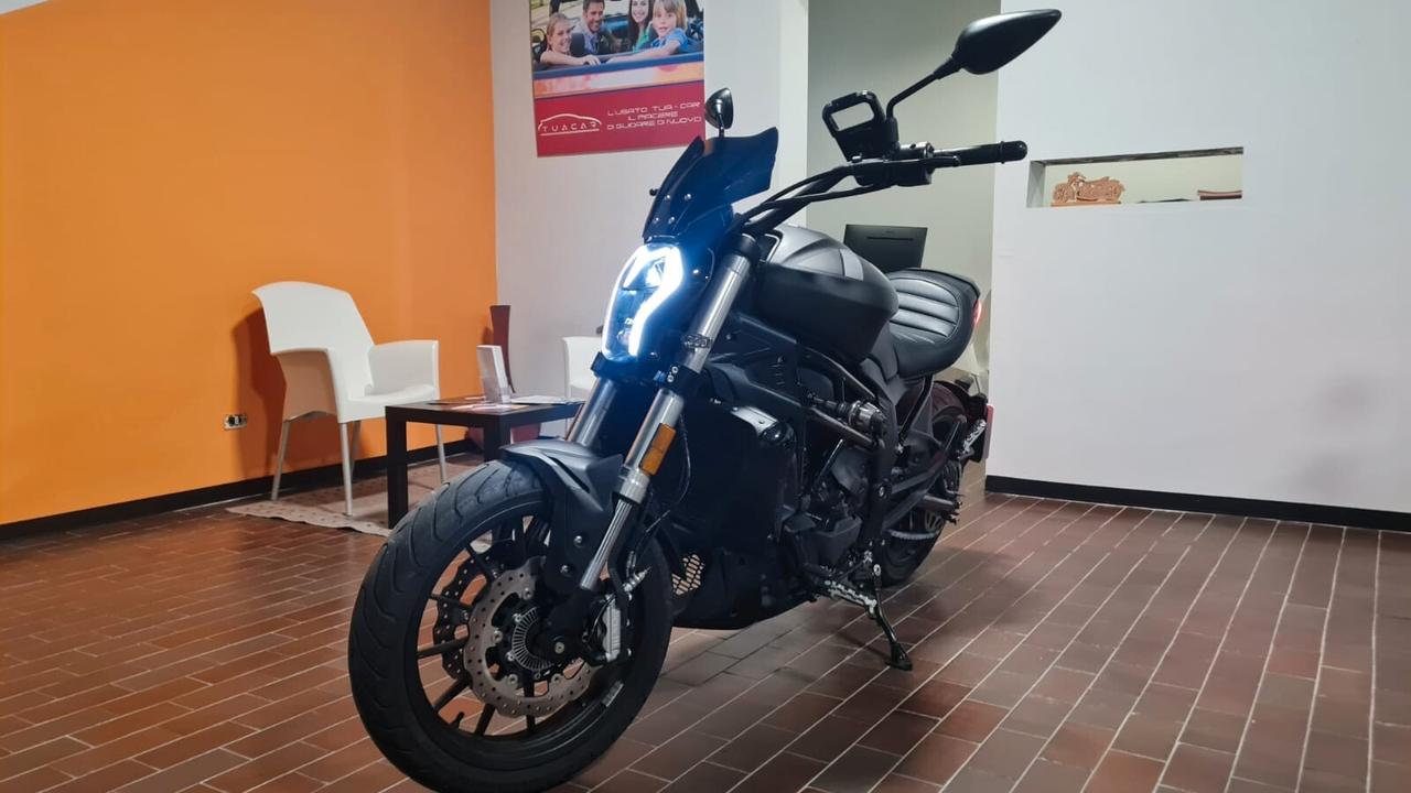 Benelli 502 C ( 2019 / 2020 )