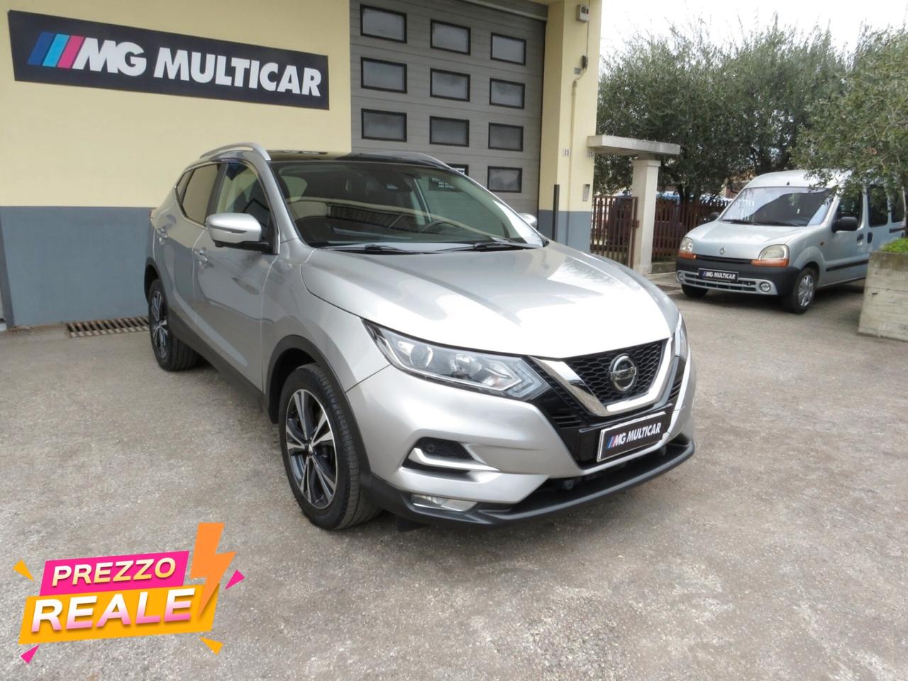 Nissan Qashqai 1.3dig-t N-Connecta 160cv tetto panorama/camera360