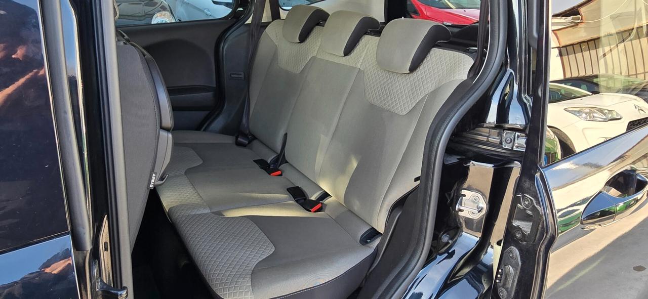 Ford Tourneo Courier 1.5 TDCI 75 CV Titanium