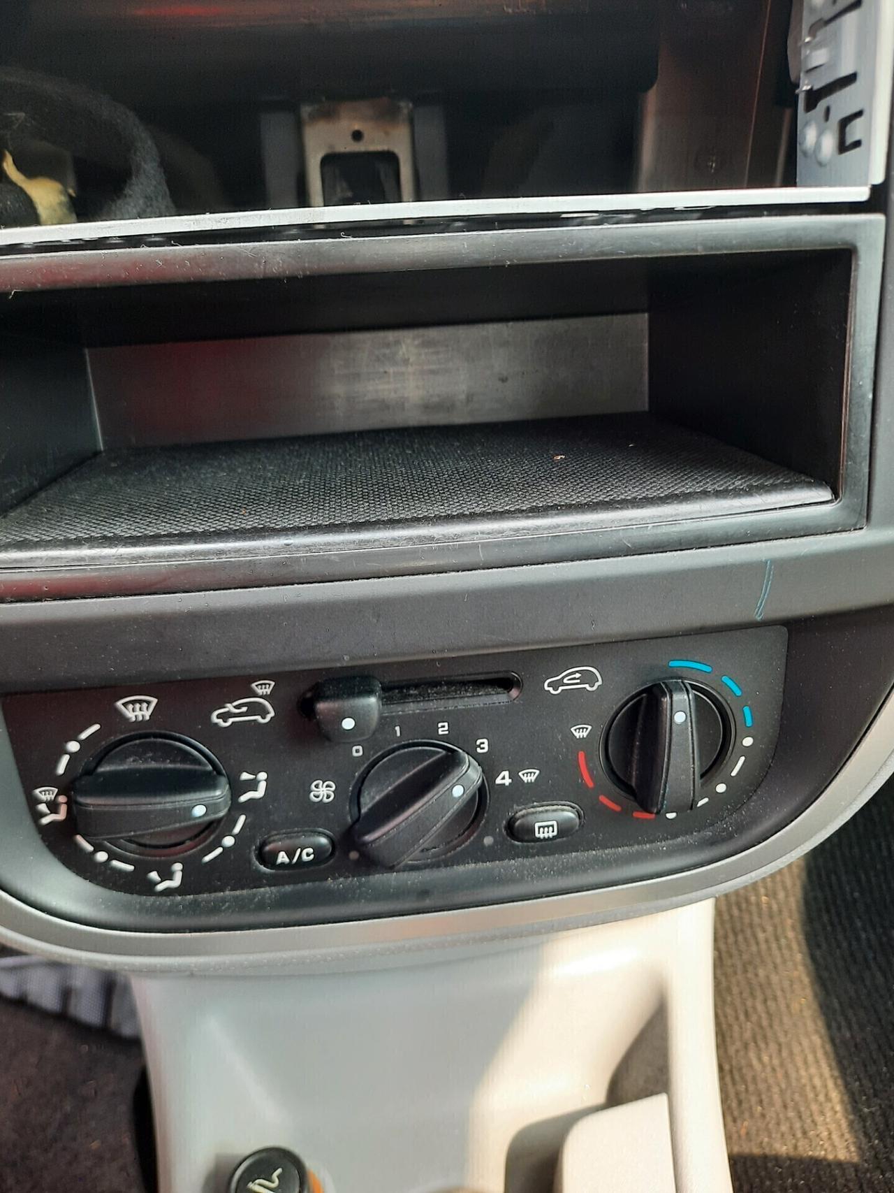 Citroen C3 1.1 Classique OK NEOPATENTATI