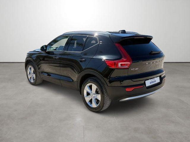VOLVO XC40 B3 automatico Essential