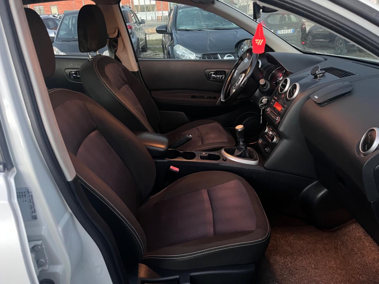 Nissan Qashqai 1.5 dCi PERFETTA SI NEOPATENTATI