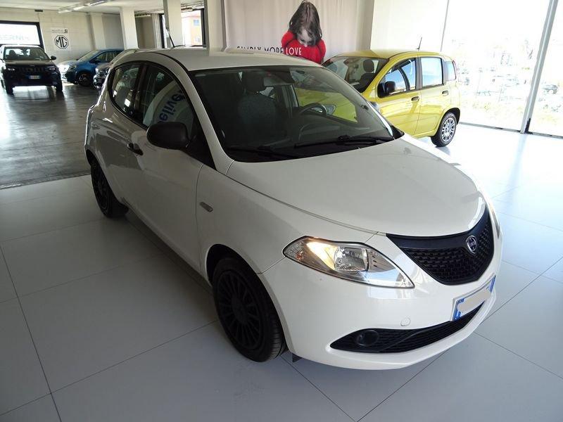 Lancia Ypsilon 1.2 69 CV 5 porte GPL Ecochic Elefantino Blu