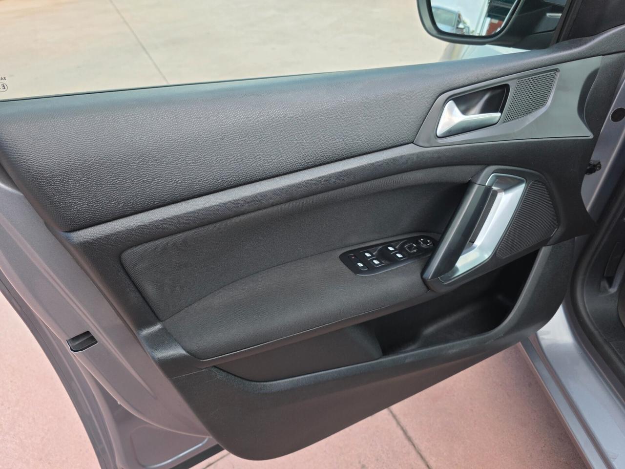 Peugeot 308 BlueHDi 120 S&S Active