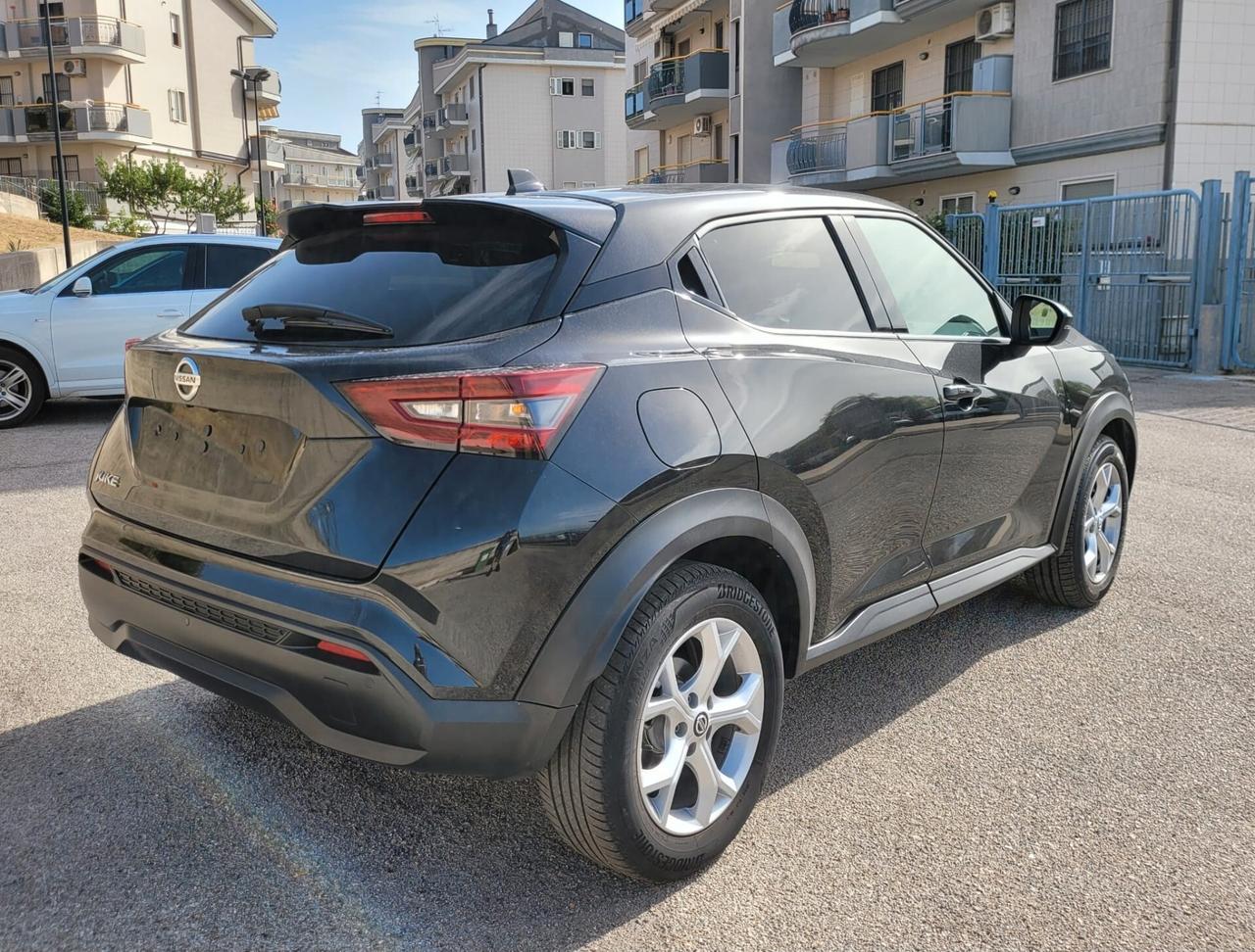 Nissan Juke 1.0 DIG-T 114 CV N-Connecta