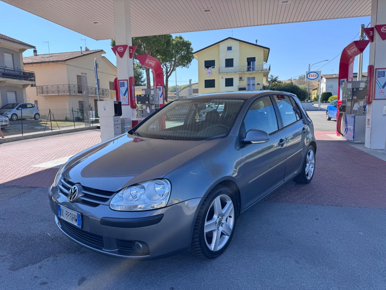 Volkswagen Golf 1.9 TDI 5p. HIGHLINE