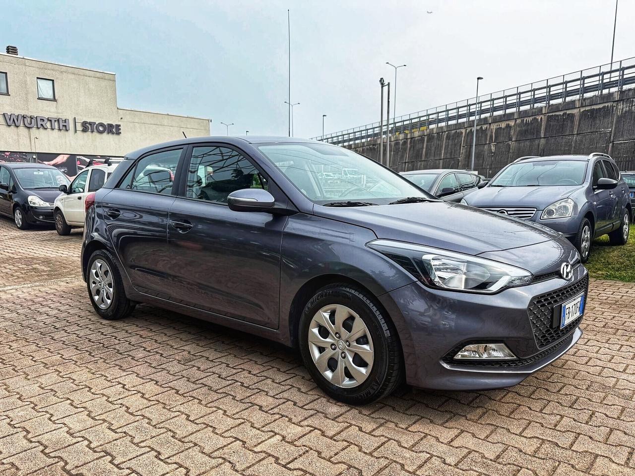 Hyundai i20 1.2 5 porte OK NEOPATENTATI