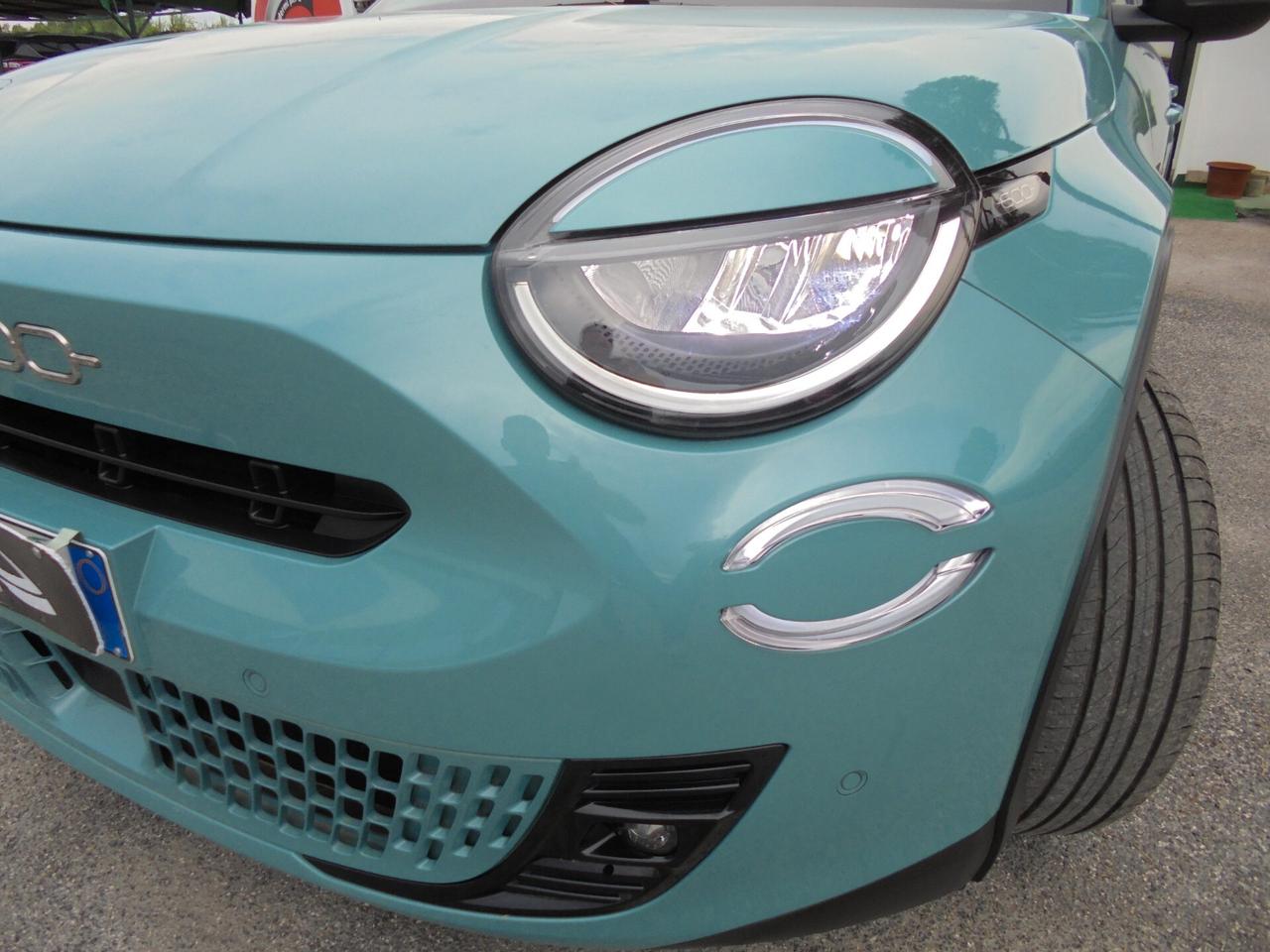 Fiat 600 Hybrid 110 CV DCT MHEV La Prima