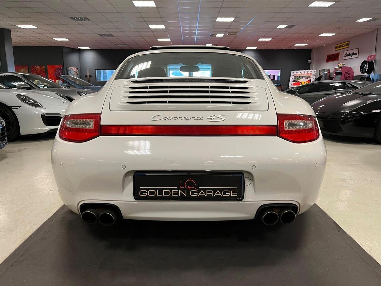 Porsche 911 Carrera 4S Coupé