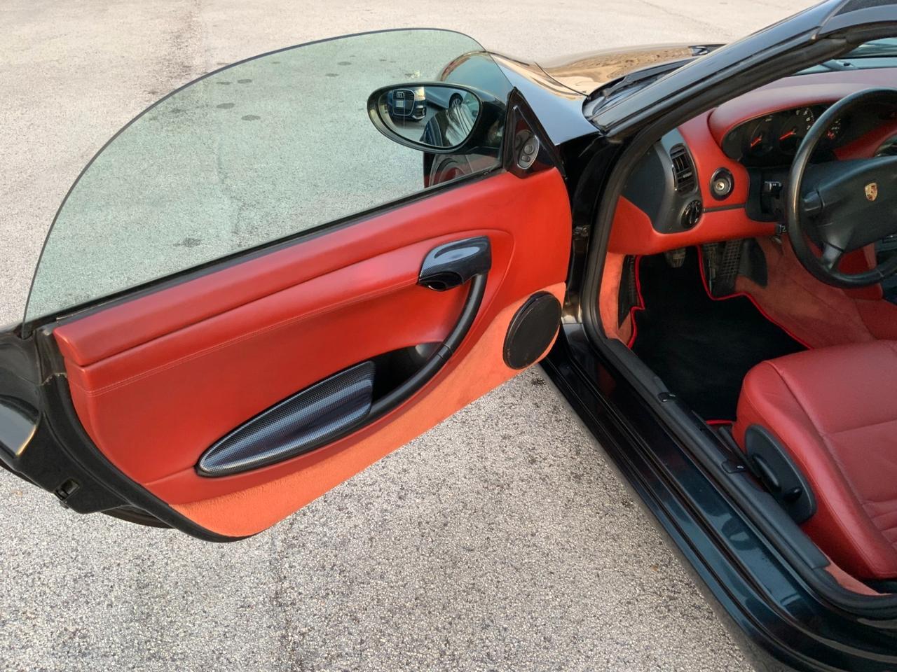 Porsche Boxster 2.5i 24V cat