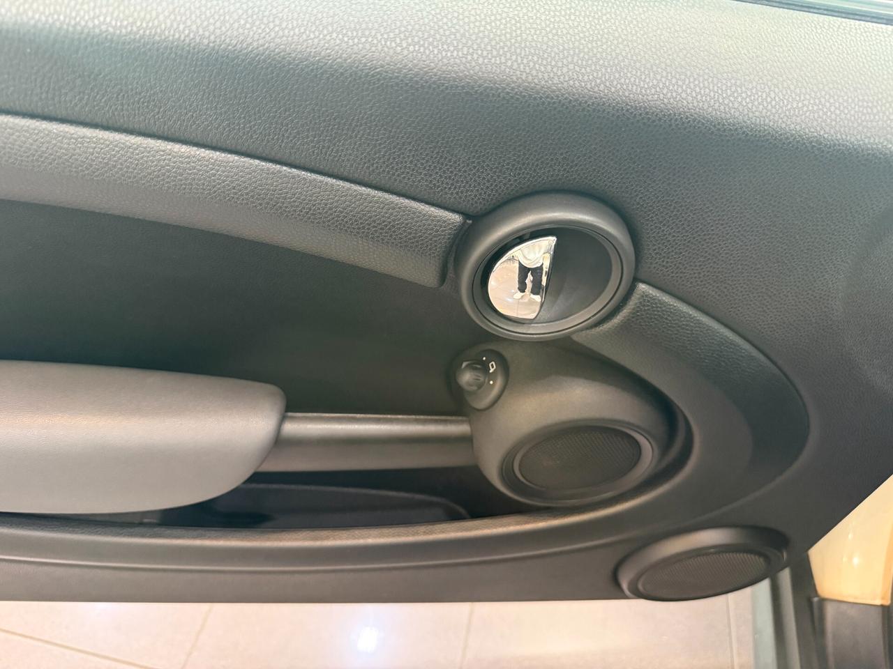 Mini Mini. Hatchback 1.6 NEOPATENTATI !!