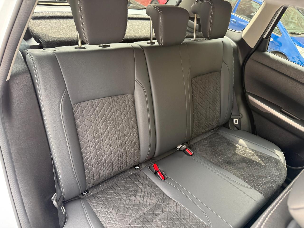 Suzuki Vitara 1.4 Hybrid Top