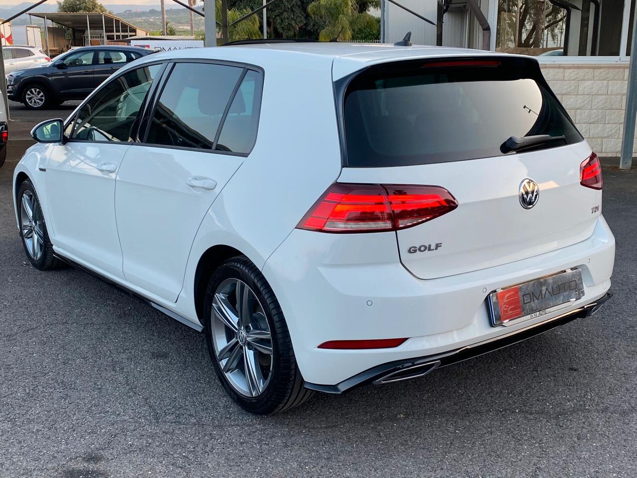 Volkswagen Golf 1.6 TDI 115 CV DSG 5p. Executive BlueMotion Technology R-LINE