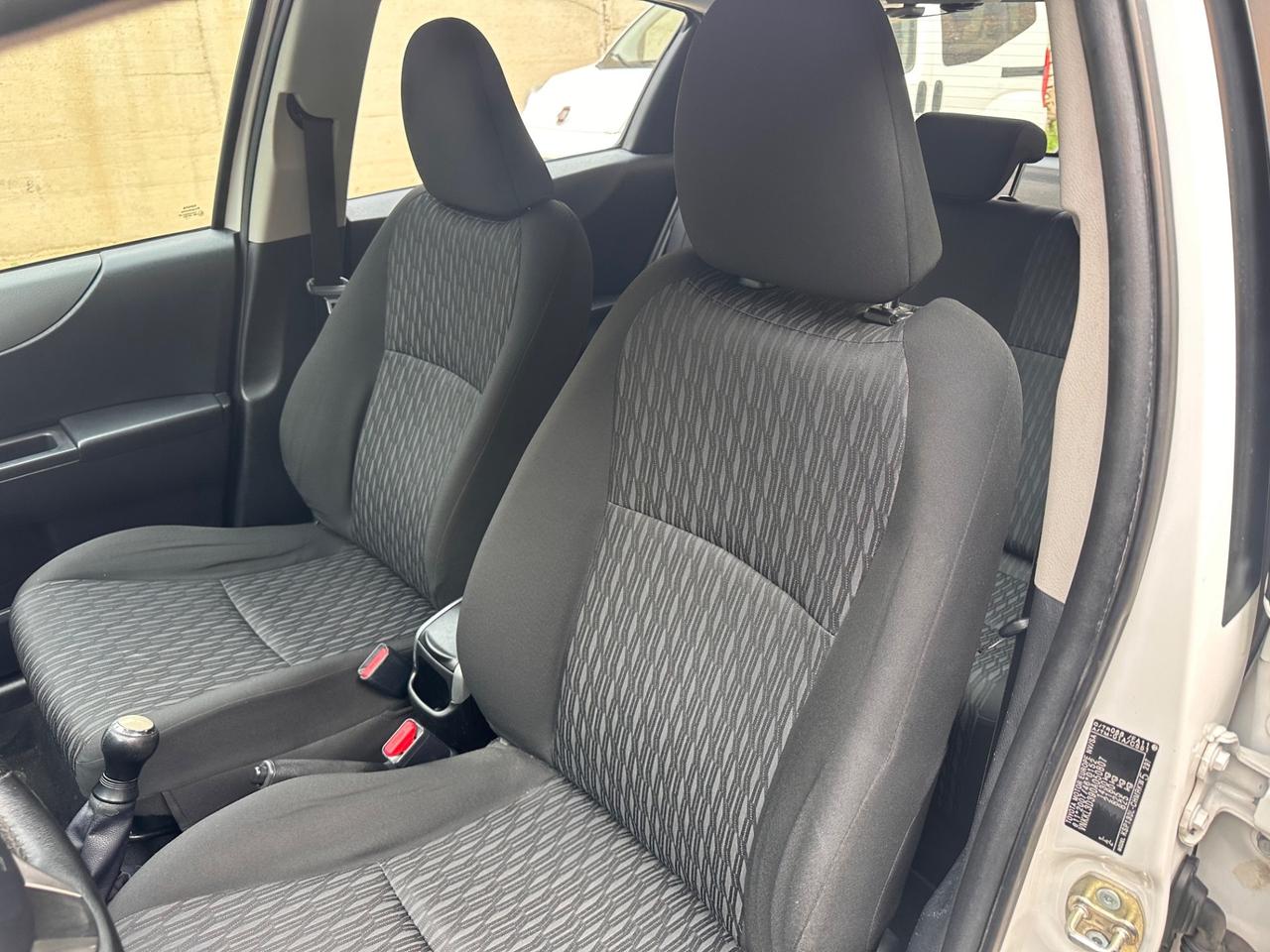 Toyota Yaris 1.0 5 porte Lounge