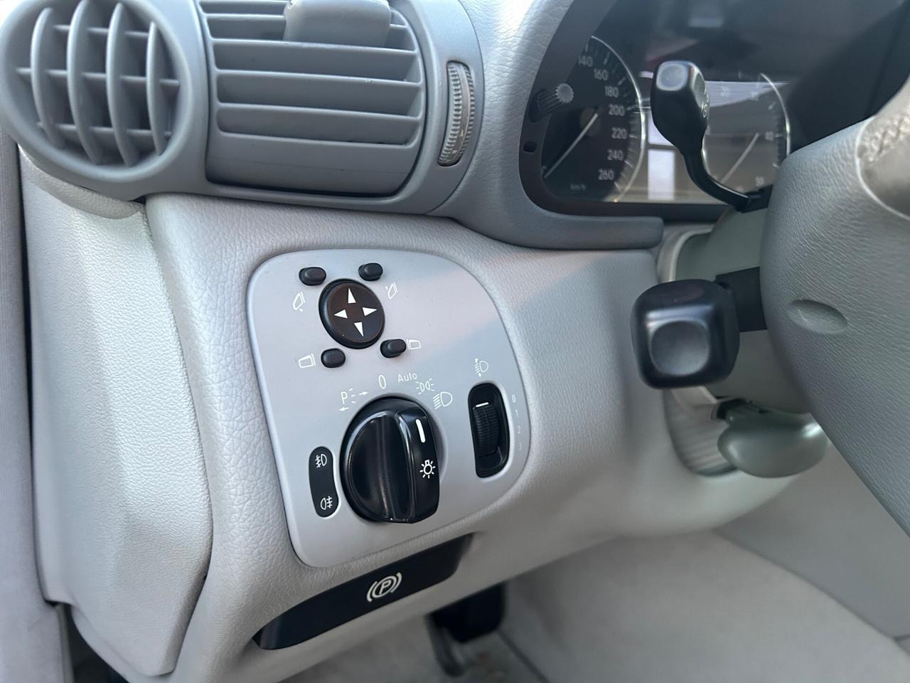 Mercedes-benz C 220 CDI cat Elegance