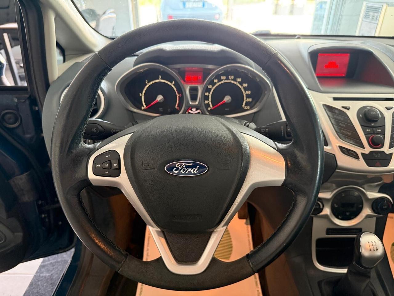 Ford Fiesta 1.4 TDCi 5p. Titanium