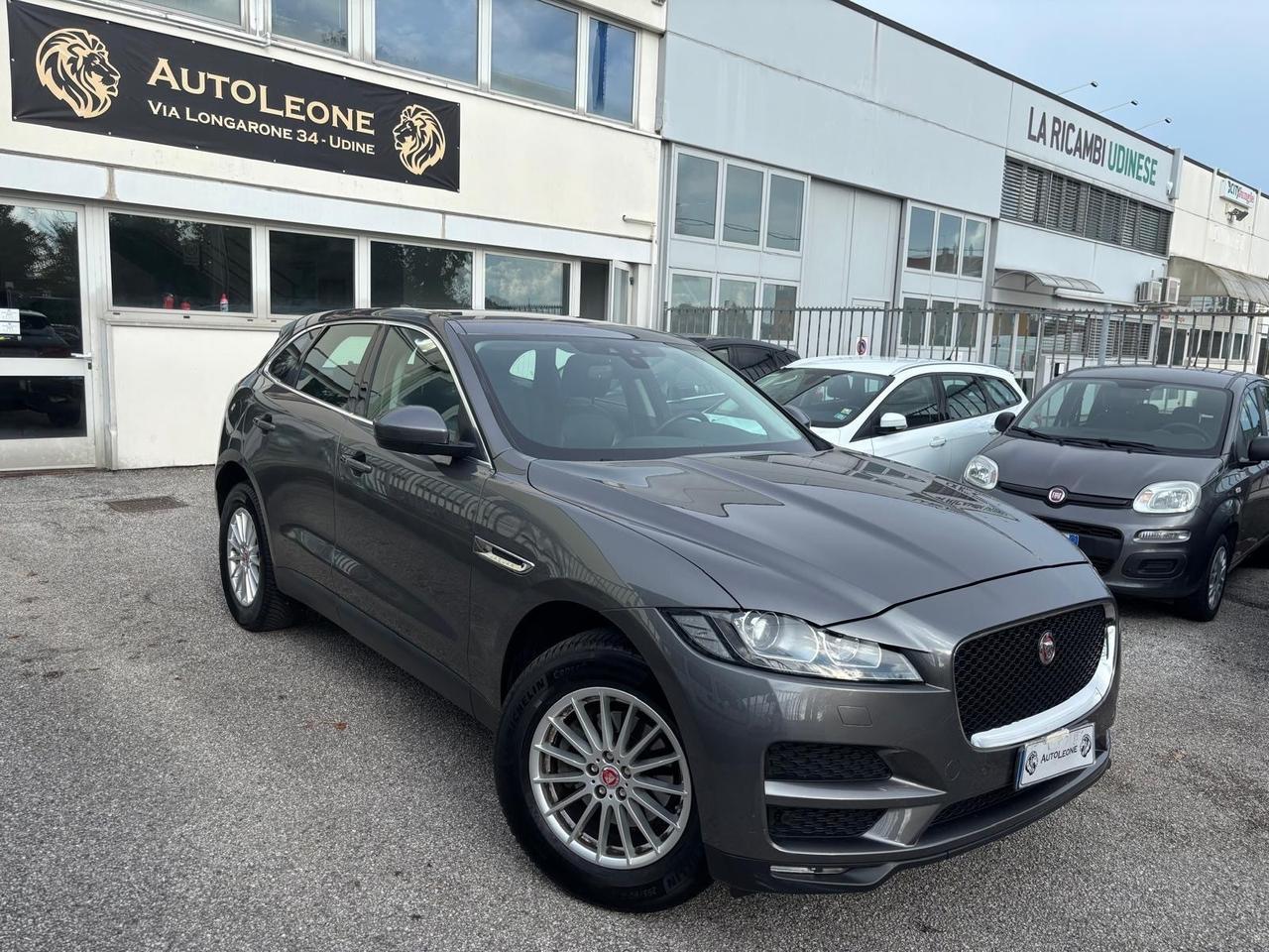 Jaguar F-Pace 2.0 D 180 CV Pure