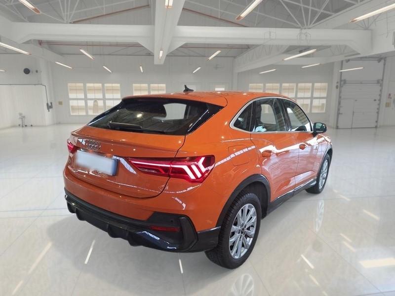 AUDI Q3 SPORTBACK 45 TFSI e S tronic Business Plus