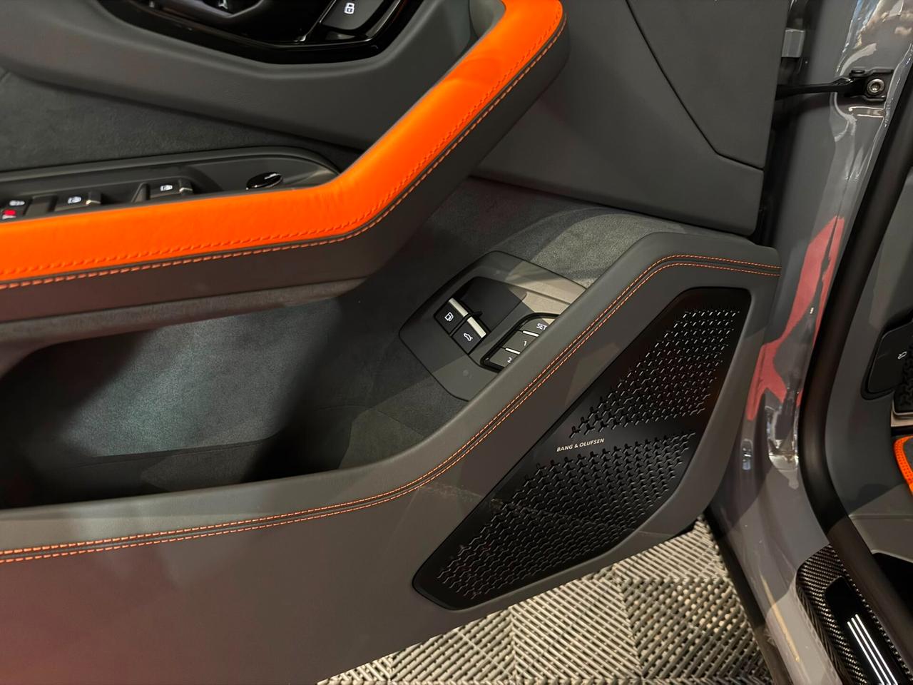 Lamborghini Urus 4.0 SE