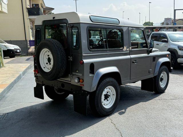 LAND ROVER Defender 90 2.4 S TD4 Station Wagon