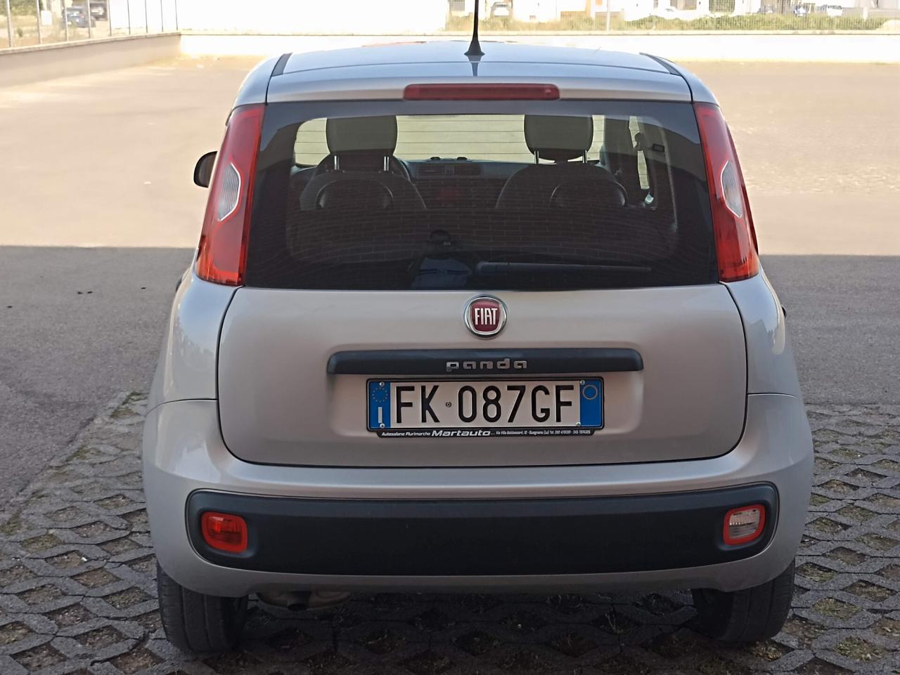 FIAT. NEW PANDA LOUNGE 1.3 DIESEL COMANDI AL VOLANTE