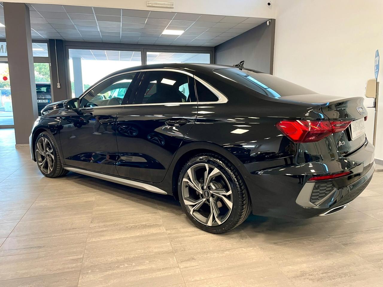 Audi A3 Sedan 2.0 TDI 150cv S tronic S line edition