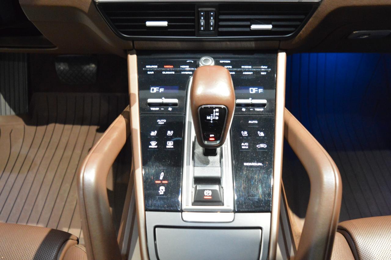 Porsche Cayenne Coupé 3.0 V6 E-Hybrid