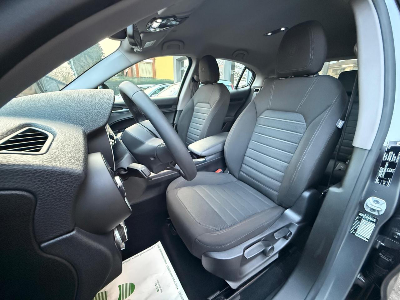 Alfa Romeo Stelvio 2.2 Turbodiesel 160 CV AT8 RWD Super Business