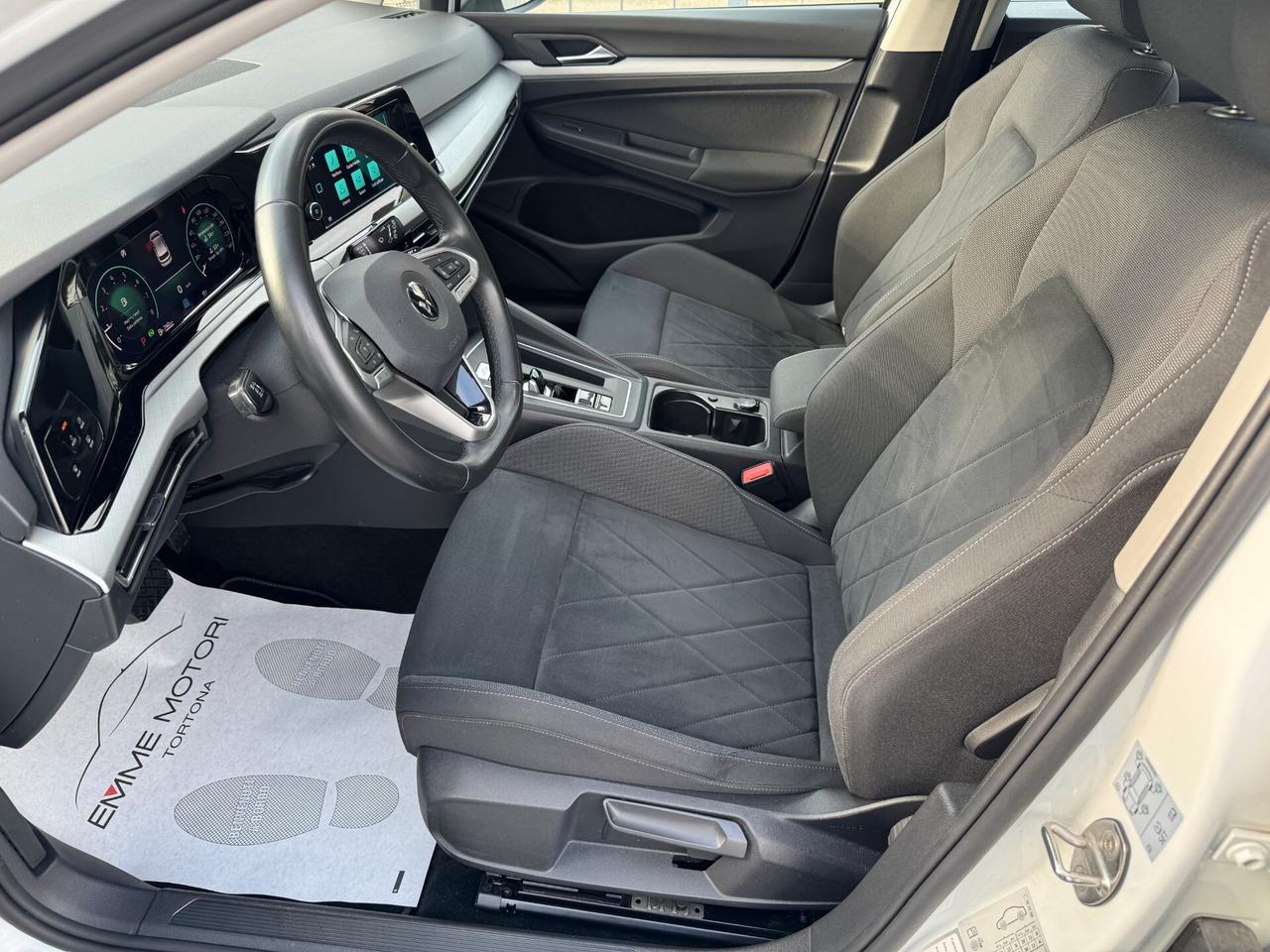 Volkswagen Golf 1.5 etsi evo Life 130cv DSG-Service VW/NO VINCOLI