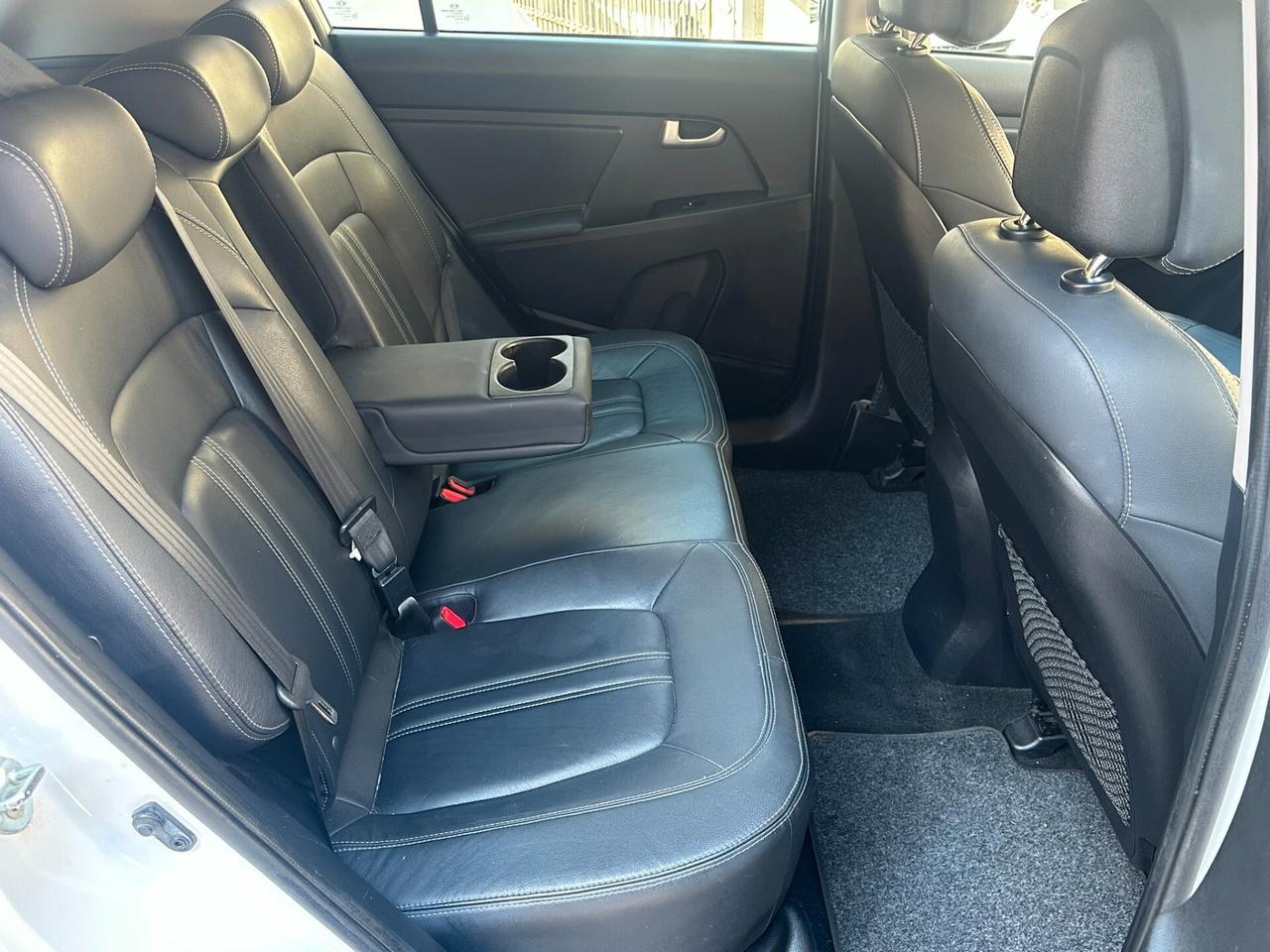 Kia Sportage 1.7 CRDI VGT 2WD high tech