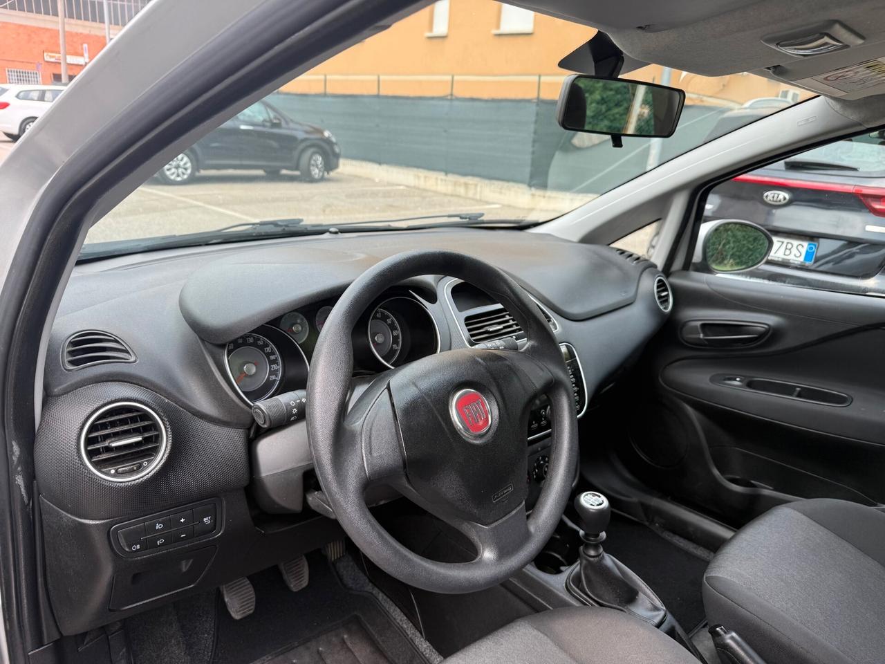 Fiat Punto 1.4 GPL - NEOPATENTATI - 12 MESI DI GARANZIA -