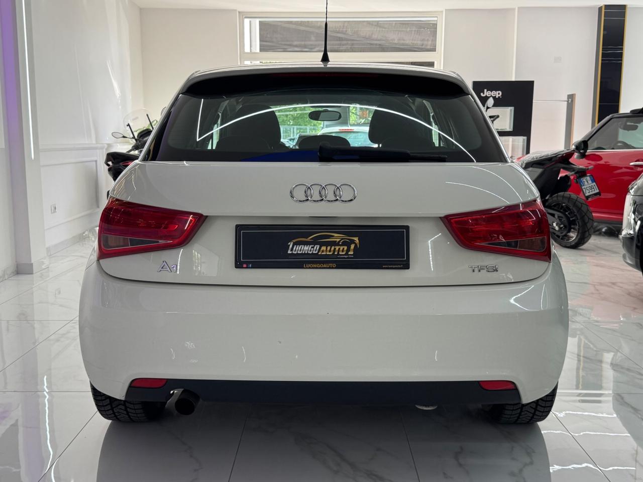 Audi A1 1.2 TFSI Admired Full Optional