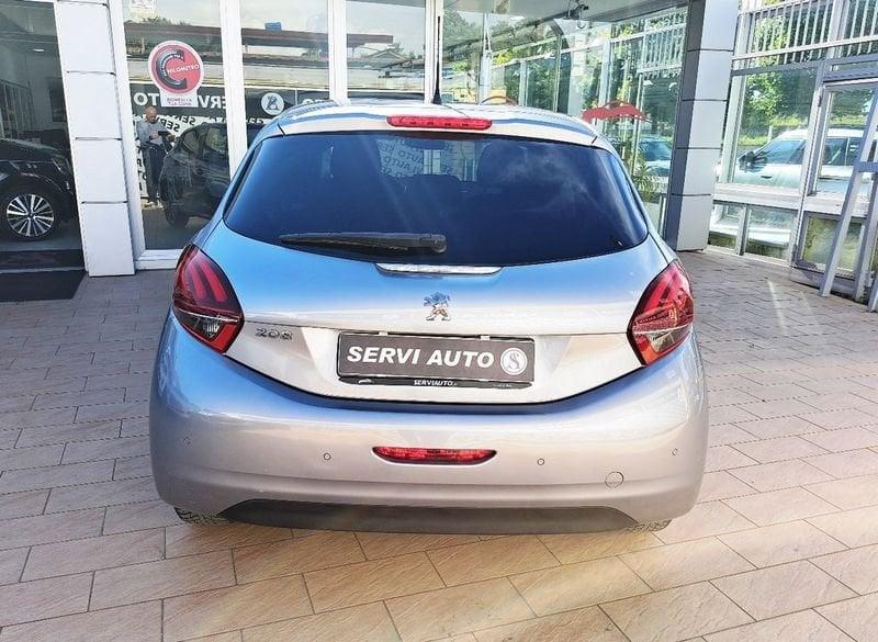 Peugeot 208 PureTech 82 5 porte Signature