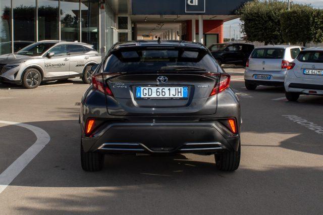 TOYOTA C-HR 2.0 Hybrid E-CVT TREND