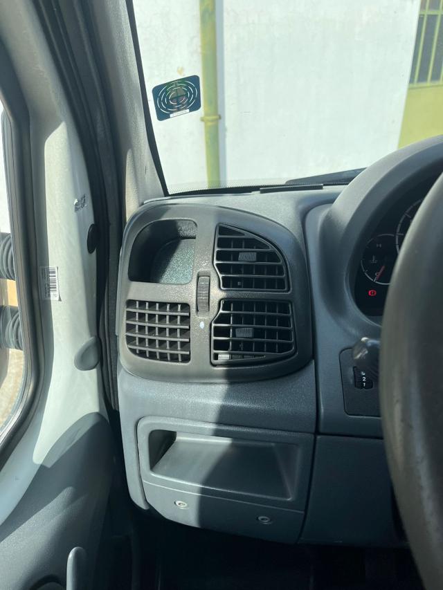 PEUGEOT Boxer 330MH 2.8 HDi cat PM-TA Furgone