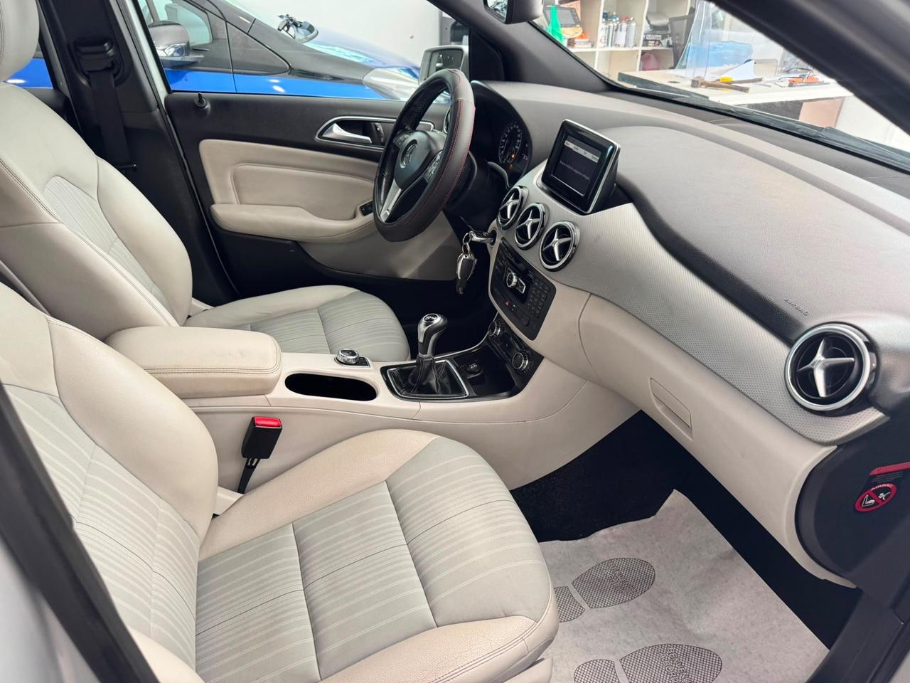 Mercedes-benz B 180 NEOPATENTATI