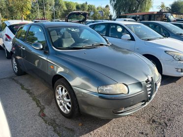 Alfa Romeo 147 1.8i 16V Twin Spark cat 3p. Progression